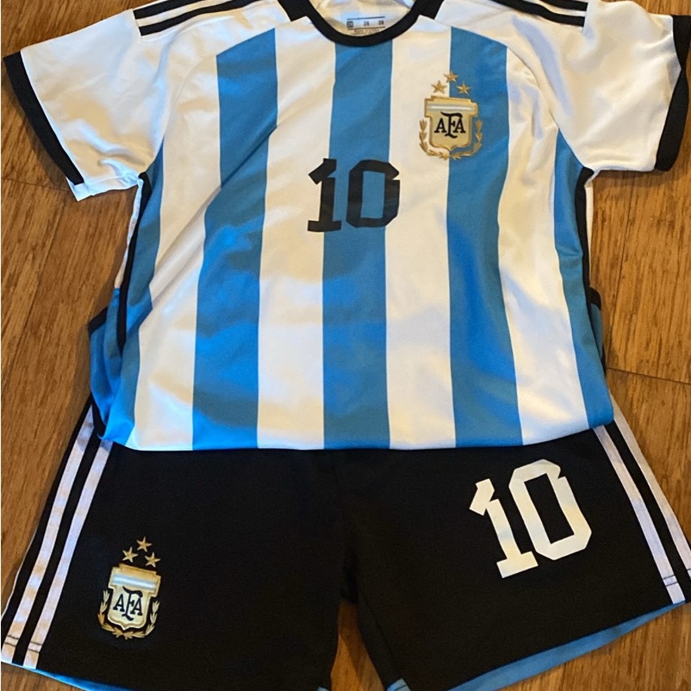 Kids Messi Argentina Jersey Kit